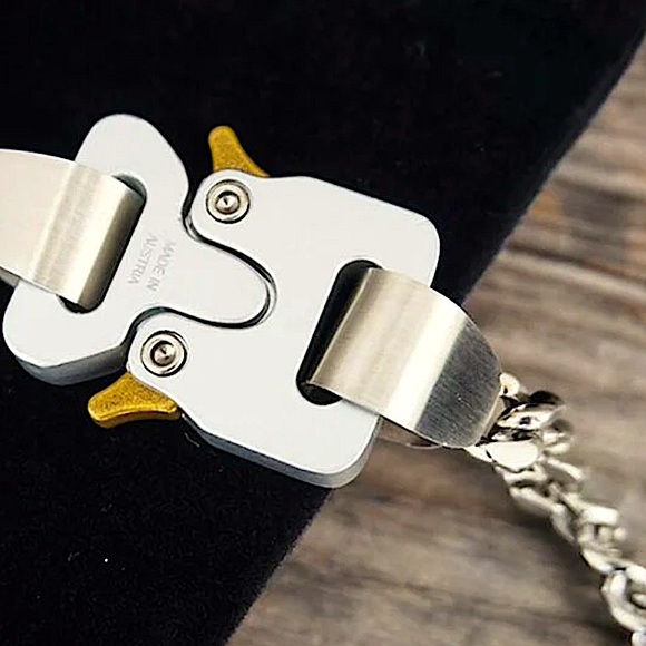 Luxury Stainless Steel Chain Link Necklace - Picture 7 of 10